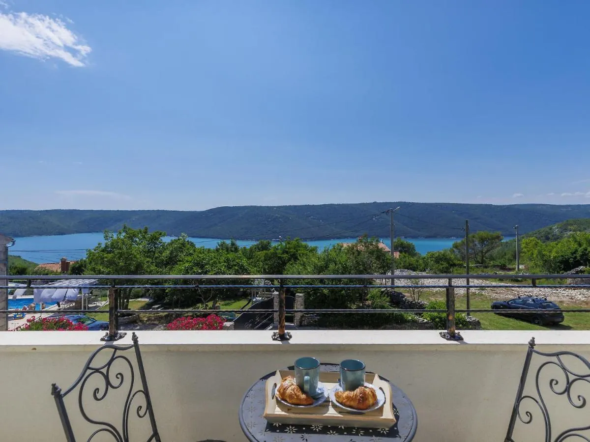 Holiday Home Villa Camellia By Interhome Trget